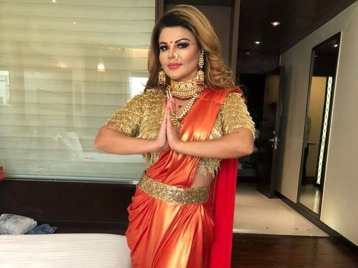 राखी सावंत (Rakhi Sawant) भी 'बिग बॉस 14' में आकर खूब सुर्खियां बटोर चुकी हैं. इससे पहले राखी लाइमलाइट से दूर हो चुकी थीं. लेकिन 'बिग बॉस' में एंट्री के बाद से अब राखी लगातार एंटरटेनमेंट इंडस्ट्री में काम कर रही हैं. हाल ही में उनका गाना भी रिलीज हुआ था जिसका नाम था 'तेरे ड्रीम में मेरी एंट्री', जिसे दर्शकों ने काफी पसंद भी किया है.