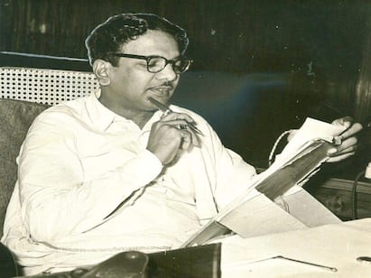 five best movies with kalaignar m.karunanithi script ‛‛பொறுத்தது போதும் பொங்கி எழு “ - மெய்சிலிர்க்க வைக்கும் கலைஞரின் ‛டாப் 5’ திரைப்படங்கள்!