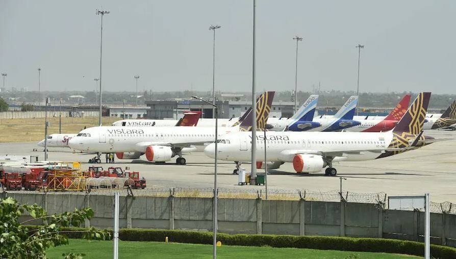 Indira Gandhi International airport receives bomb threat mail IGI એરપોર્ટને બોમ્બથી ઉડાવી દેવાની મળી ધમકી, અલકાયદાના નામથી પોલીસને મોકલ્યો ઇ-મેઇલ