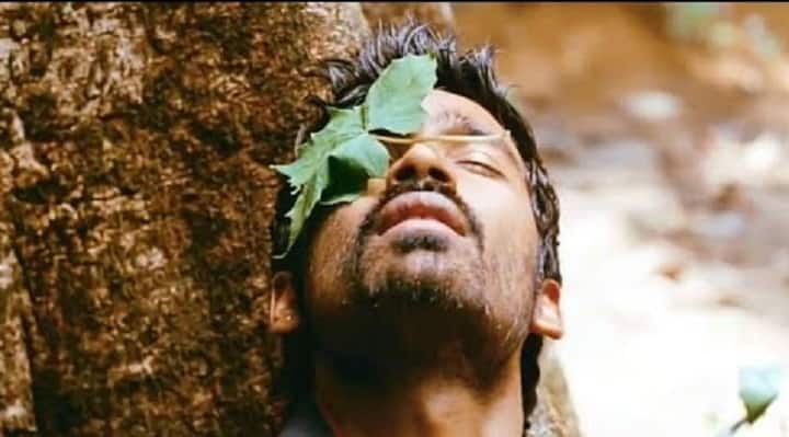Dhanush and selvaraghavan tweets on mayakkam enna movie scene goes viral ’மயக்கம் என்ன' கேரக்டர் உண்மையில் யாரு?- தனுஷ், செல்வராகவன் ‘கலாட்டா’ ட்வீட்