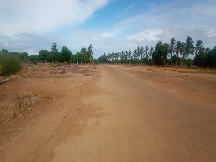 கயத்தாரில் ஆங்கிலேயர்கள் கட்டிய விமானத்தளம்- ’’ஆட்டையை போடும் அரசியல் புள்ளிகள்’’