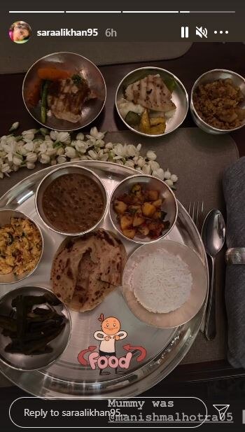Sara Ali Khan Calls Manish Malhotra ‘Mummy’ As They Enjoy Dinner Together