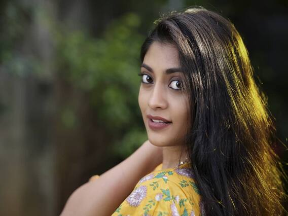 Actress Ammu Abhirami pics | என்னை கவுத்து போட்டுட்டியே கனிமொழியே - அம்மு அபிராமி போட்டோ ஆல்பம் Actress Ammu Abhirami pics | என்னை கவுத்து போட்டுட்டியே கனிமொழியே - அம்மு அபிராமி போட்டோ ஆல்பம்