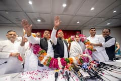 UP Election 2022: अखिलेश यादव की 'महान आर्मी'... बढ़ गई सियासी गर्मी ! | मुद्दे की बात