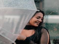 Actress Bhavani Sre Pics  |  ஏனோ இரவில் ஒரு பாடல் கேட்டால் உடனே என் உள்ளே நீ வருவாய் - பவானி ஸ்ரீ ஆல்பம்