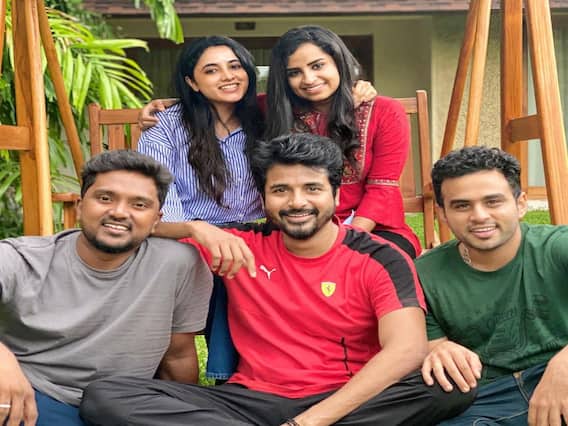 Don movie Team pics | சிவகார்த்திகேயன், ஷிவாங்கி.. டான் படக்குழுவினர் போட்டோஸ்..! Don movie Team pics | சிவகார்த்திகேயன், ஷிவாங்கி.. டான் படக்குழுவினர் போட்டோஸ்..!