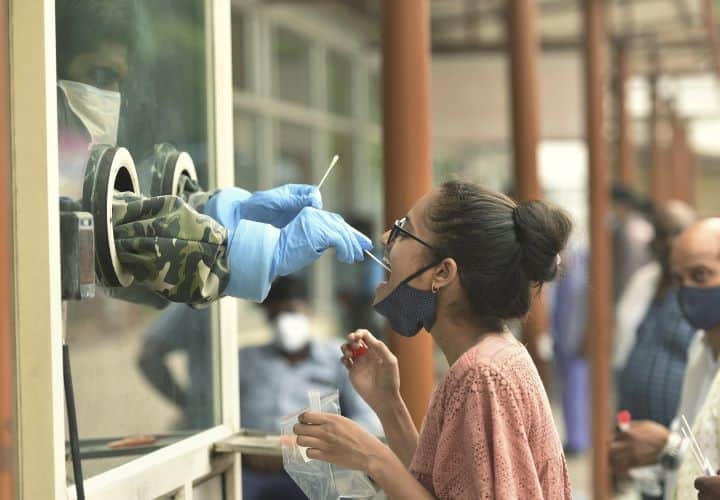 Amid Beefing up Surveillance At Border, Karnataka Mandates Negative Covid-19 Report For People From Tamil Nadu Amid Beefing up Surveillance At Border, Karnataka Mandates Negative Covid-19 Report For People From Tamil Nadu