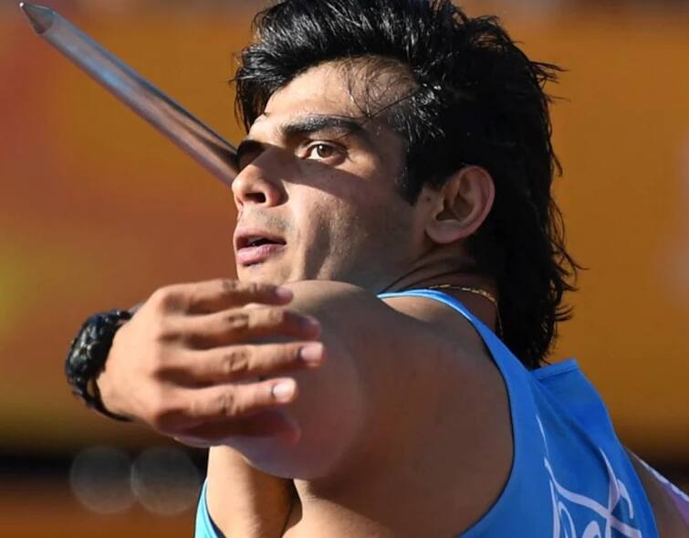 Tokyo Olympics neeraj chopra success story phone closed for a year only used to talk to mother નીરજની સફળતાની કહાણી, એક સમયે કોચ વિના જ યૂટ્યુબ પરથી વીડિયો જોઇ કર્યો અભ્યાસ, ફોન એક વર્ષથી હતો બંધ