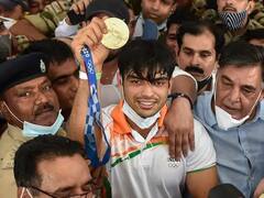 Tokyo Olympics Winners: দেশে ফিরলেন অলিম্পিক্সে পদকজয়ীরা, বিমানবন্দরে রাজকীয় সম্বর্ধনা