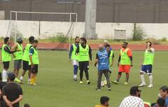 IN PICS: Ranveer Singh-Arjun Kapoor's BROMANCE On Field During Football Match