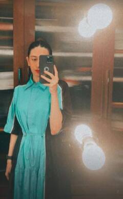 Shah Rukh Khan, Wife Gauri, Karan Johar, Kareena Kapoor Khan, Malaika Arora & Others Party Together On Sunday Night; See Pics