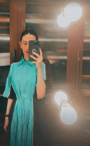 Taking to Instagram, Karisma shared some glimpses on her Insta story, for the bash the actress opted for a lovely blue dress.