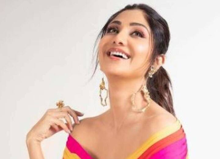 રિપોર્ટ્સ અનુસાર, લખનઉમાં (Lucknow) શિલ્પા શેટ્ટી અને તેની માં સુનંદા શેટ્ટી વિરુદ્ધ 2 રિપોર્ટ નોંધાવવામાં આવી છે.