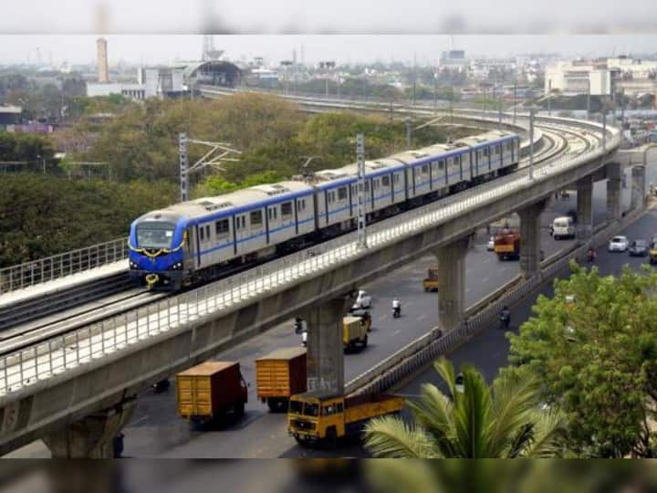 Tamil Nadu Budget 2021 Detailed feasibility reports for setting up a metro rail project in Madurai will be prepared minister palaniver thiyagarajan said TN Budget 2021: மதுரை, கோவையில் மெட்ரோ ரயில்.. புதிதாக 1000 பேருந்துகள்...பட்ஜெட்டில் அறிவிப்பு