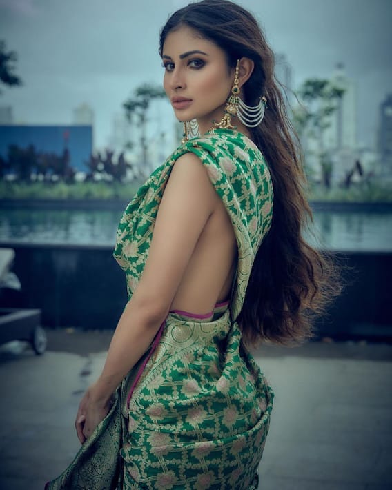 mouni roy goes topless in saree