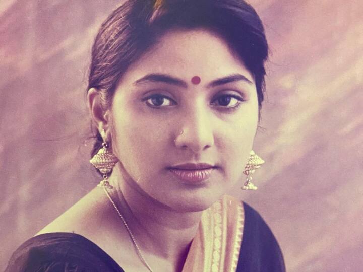 1996-ஆம் ஆண்டில் ஸ்ட்ரி திரைப்படத்திற்காக தேசிய விருது மற்றும் சிறந்த பெண் நடிகருக்கான ஆந்திர மாநில விருதையும் பெற்றார்.
