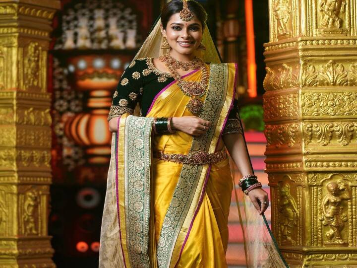 குறுநகை கோலத்தில் தாமரை... கோடைகாலத்து வான்மழை.. குறுநகை கோலத்தில் தாமரை கோடைகாலத்து வான்மழை..