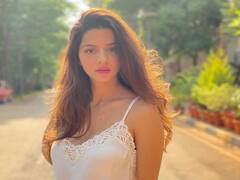 Actress vedika Pics |  கள்ள விழிகளில் கண் கொத்தி சென்றாயே - வேதிகா ஆல்பம்