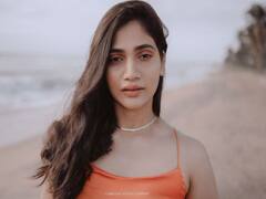 Actress Losliya Mariyanesan pics | முதல் முதலாக முதல் முதலாக எனதிசை கேட்கிறாய் - லோஸ்லியா மரியநேசன் போட்டோஷூட்