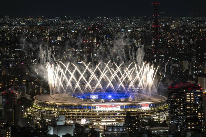 Fireworks light up the sky over the Olympic Stadium during the closing ceremony of the Tokyo 2020 Olympic Games, in Tokyo, on August 8, 2021. (Image: AFP)