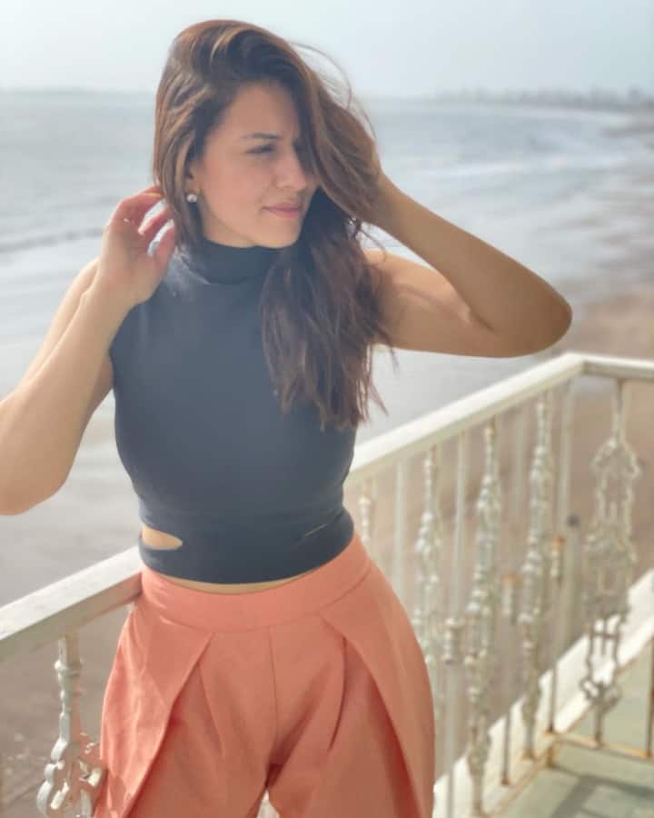 (Courtesy : Instagram) చైల్డ్ ఆర్టిస్ట్ గా హృతిక్ రోషన్ తో కలిసి నటించిన 'కోయి మిల్ గయా' సినిమా హన్సికకు మంచి గుర్తింపును తీసుకొచ్చింది.