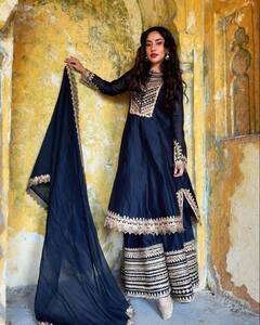 Ladki एक Looks अनेक: Neha Sharma का हर अंदाज़ है निराला, Looks से कर देती हैं हज़ारों को घायल