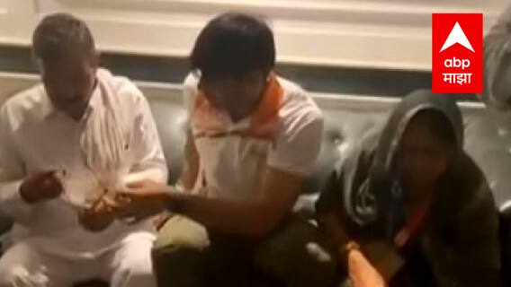 Neeraj Chopra family | सुवर्णपदक विजेता नीरज चोप्रा आई-वडिलांच्या भेटीला, उपस्थितही भारावले