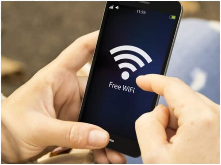Smartphone Safety Tips: Free Wi-Fi Services Can Bring Hackers At Your Doorstep, Essential Ways To Protect Your Devices Smartphone Safety Tips: Free Wi-Fi Services Can Bring Hackers At Your Doorstep, Essential Ways To Protect Your Devices