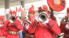 Huge gathering at Delhi airport to welcome athletes