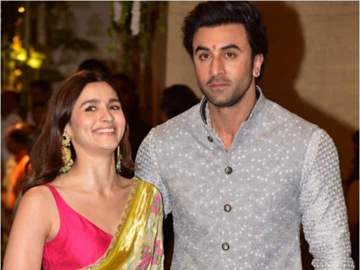Ranbir Kapoor Alia Bhatt Wedding: ரன்பீர்-அலியா ஜோடிக்கு டும்.. டும்.. டும்.. சொல்றாங்க பிரபல நடிகை! Ranbir Kapoor Alia Bhatt getting married soon? Bell Bottom’s Lara Dutta has this to say Ranbir Kapoor Alia Bhatt Wedding: ரன்பீர்-அலியா ஜோடிக்கு டும்.. டும்.. டும்.. சொல்றாங்க பிரபல நடிகை!
