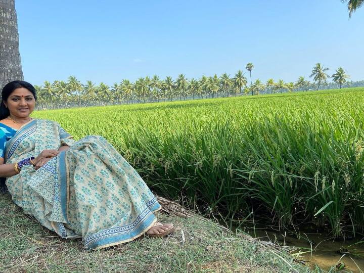மணிரத்னத்தின் ஐந்து படங்களில் இவர் ஆறு கதாபாத்திரங்களுக்கு குரல் கொடுத்துள்ளார்.