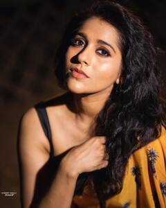 Rashmi Gautam Photos: చీరకట్టులో రష్మీ .. పద్దతిగా కనిపిస్తూనే అందాల విందు చేస్తోంది..