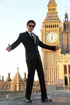 Akshay Kumar हों या Kareena Kapoor, खूब घुमक्कड़ हैं ये बॉलीवुड स्टार्स, पहली फुर्सत मिलते ही जानें कहां जाना करते हैं पसंद