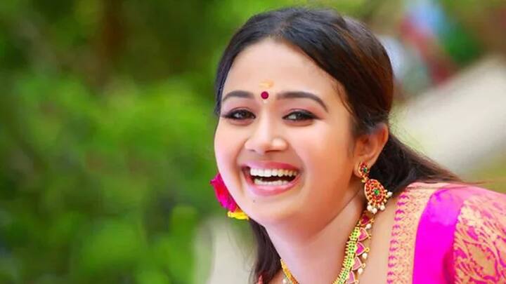 નવી દિલ્હીઃ લોકપ્રિયા મલયાલમ ફિલ્મ અને ટેલિવિઝન અભિેનત્રી સરન્યા શશીનુ સોમવારે તિરુવનંતપુરમની એક ખાનગી હૉસ્પીટલમાં નિધન થઇ ગયુ છે.