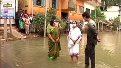 Mamata Banerjee at Ghatal: জমা জলে দাঁড়িয়ে দেবের সঙ্গে ঘাটালের বন্যা পরিস্থিতি পরিদর্শন মুখ্যমন্ত্রীর