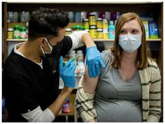 दिल्ली में प्रेग्नेंट, ब्रेस्टफीडिंग करानेवाली महिलाओं को बड़ी सुविधा, जांच केंद्रों पर किया जा सकेगा टीकाकरण