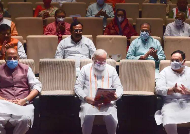 pm modi seeks names of bjp members absent during voting for statutory resolution in rajya sabha  રાજ્યસભામાં હાજર ન રહેતા BJP સાંસદો પર PM મોદીએ નારાજગી વ્યક્ત કરી, ગેરહાજર રહેતા સાંસદોની યાદી માંગી