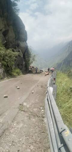 ਹਿਮਾਚਲ ਦੇ ਕਿੰਨੌਰ 'ਚ ਵੱਡਾ ਹਾਦਸਾ, ਅਚਾਨਕ ਹੋਈ ਲੈਂਡਸਲਾਈਡ, ਵੱਡੇ ਜਾਨੀ ਨੁਕਸਾਨ ਦਾ ਖਦਸ਼ਾ