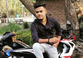 Navsari : રખડતા ઢોરે કોલેજિયન યુવકને અડફેટે લેતા મોત, પરિવારનું આક્રંદ