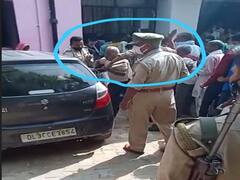 Kannauj: वैक्सीनेशन कराने गये बुजुर्ग को पुलिसकर्मियों ने पीटा, सोशल मीडिया पर वीडियो वायरल