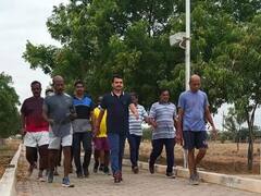 கரை வேட்டி இல்லாமல் கரூரில் ஜாலி வாக்...! - மருத்துவத்தை பின்பற்றிய மின்சாரம்...!