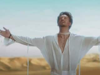 સ્વાતંત્ર્ય દિવસ પહેલા ટાઇગર શ્રોફે પોતાના અવાજમાં ગયુ અદભૂત 'વન્દે માતરમ્' ગીત, દેખાઇ જોરદાર દેશભક્તિ, જુઓ વીડિયો