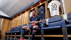 Lionel Messi Joined PSG: নতুন জার্সি, নতুন ক্লাব, পিএসজিতে নতুন ইনিংস শুরু লিওনেল মেসির