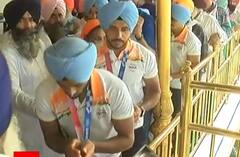 Amritsar ਪਹੁੰਚ ਕੇ Golden temple ਮੱਥਾ ਟੇਕਣ ਪਹੁੰਚੇ ਹਾਕੀ ਖਿਡਾਰੀ, ਰੱਬ ਦਾ ਕੀਤਾ ਸ਼ੁਕਰਾਨਾ