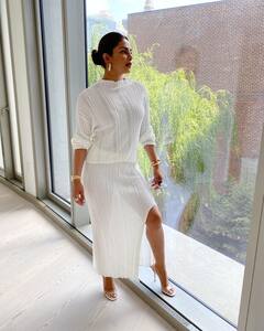 Ladki एक Looks अनेक: Priyanka Chopra का दिलकश अंदाज़, आप पर भी कर देगा जादू, देखें उनकी खूबसूरत तस्वीरें