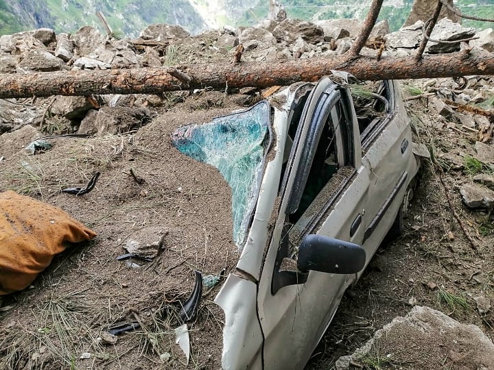 Himachal Pradesh Kinnaur Landslide PM Modi announced ex gratia for victims Kinnaur Landslide: किन्नौर भूस्खलन में मृतकों के परिजनों और घायलों के लिए पीएम मोदी ने किया अनुग्रह राशि का एलान