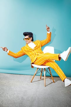 Siddharth Jadhav : सिद्धूचा स्टनिंग लूक; चाहत्यांना आठवला रणवीर सिंह