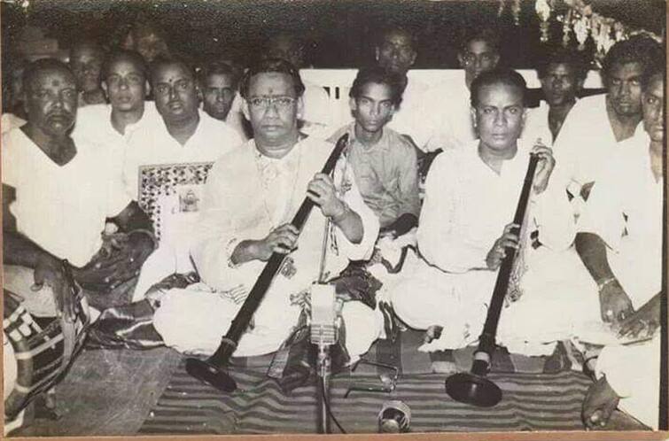 Memorial to Nathaswara musician Karukurichi Arunachal who will not be destroyed by time சிதலமடைந்த நாதஸ்வர ஜாம்பவான் காருகுறிச்சி அருணாச்சலத்தின் நினைவிடம்...!