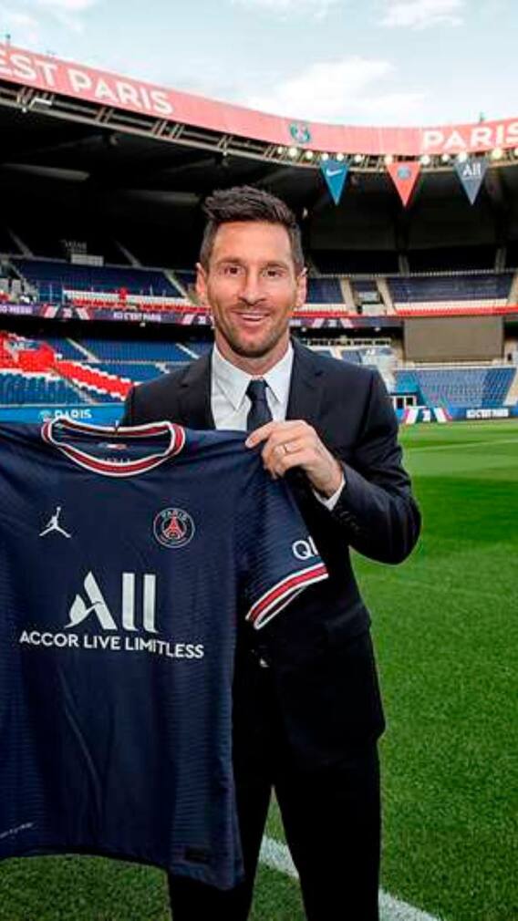 পিএসজিতে পথ চলা শুরু মেসির