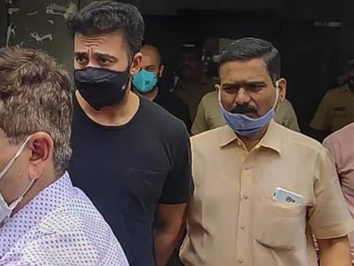 Raj Kundra Pornography Case: Mumbai Police Tell Court That Shilpa Shetty’s Husband May Try To Escape & Continue Committing Similar Crimes If Granted Bail Raj Kundra Pornography Case: Mumbai Police Tell Court That Shilpa Shetty’s Husband May Try To Escape & Continue Committing Similar Crimes If Granted Bail